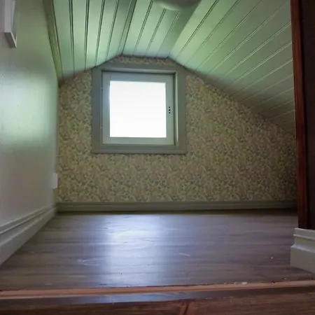 Vehmaanpirtti Chalet *