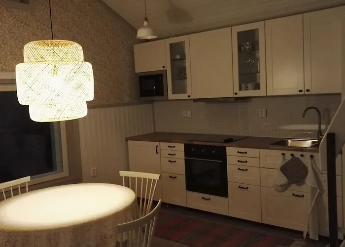 Vehmaanpirtti 木屋 *