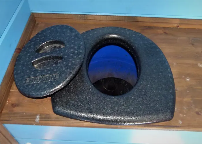 Vehmaanpirtti 木屋 *