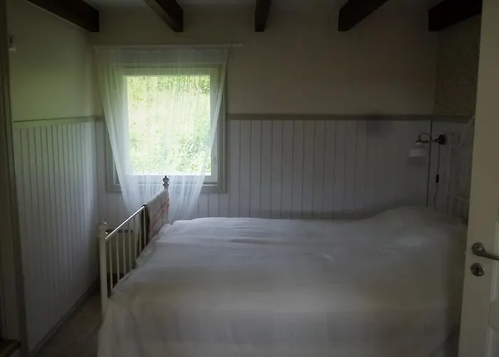 Vehmaanpirtti 木屋 *